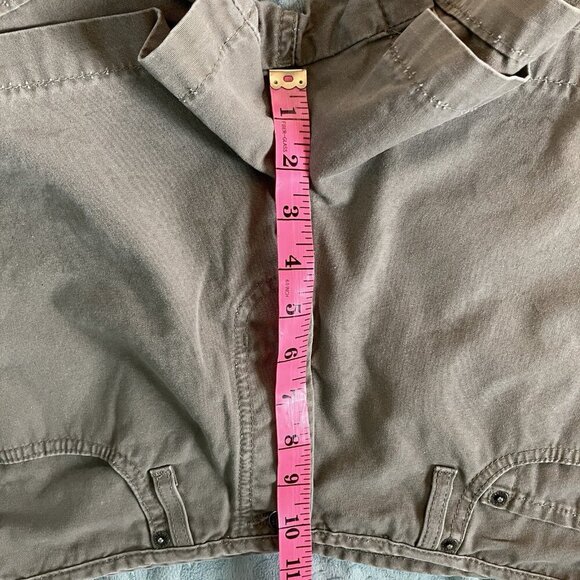 Vintage Silver Jeans Shorts Womens 31 Y2K Tan Low Rise Khaki Made in Canada - Picture 9 of 12